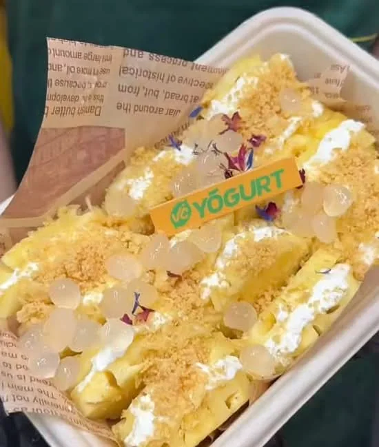 Pineapple Cold-Brew Yoghurt as photographed in the VC Yogurt Uber Eats listing